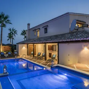 *** Bed and breakfast The By The House España